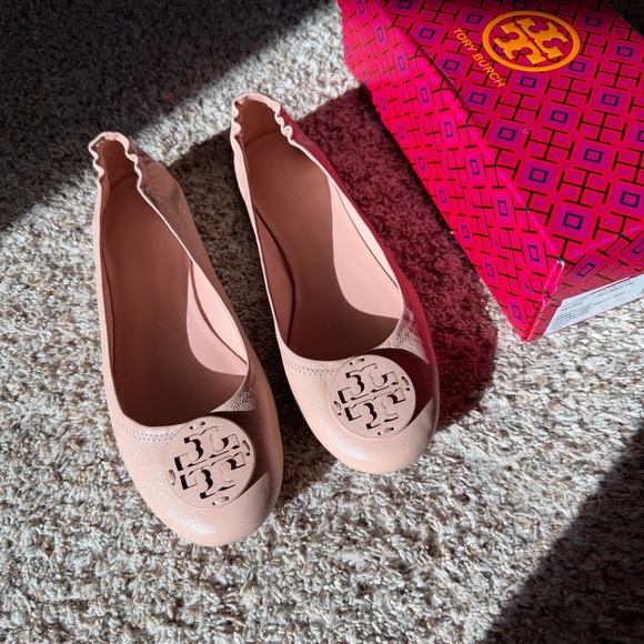 Tory Burch Minnie Travel Ballet with Leather Logo Goat Leather Flat - Picture 2 of 9